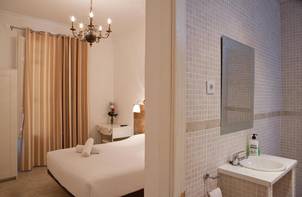 Economy Double or Twin Room,111980940:JPEG