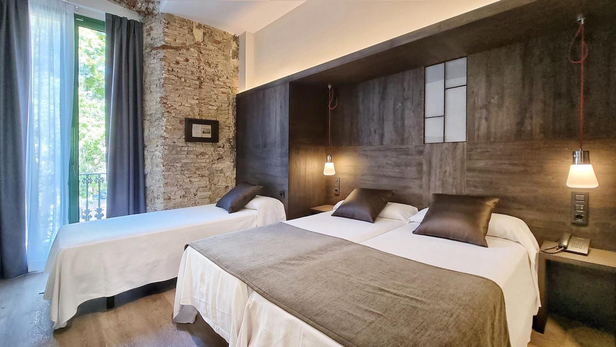 Comfort Triple Room External View
