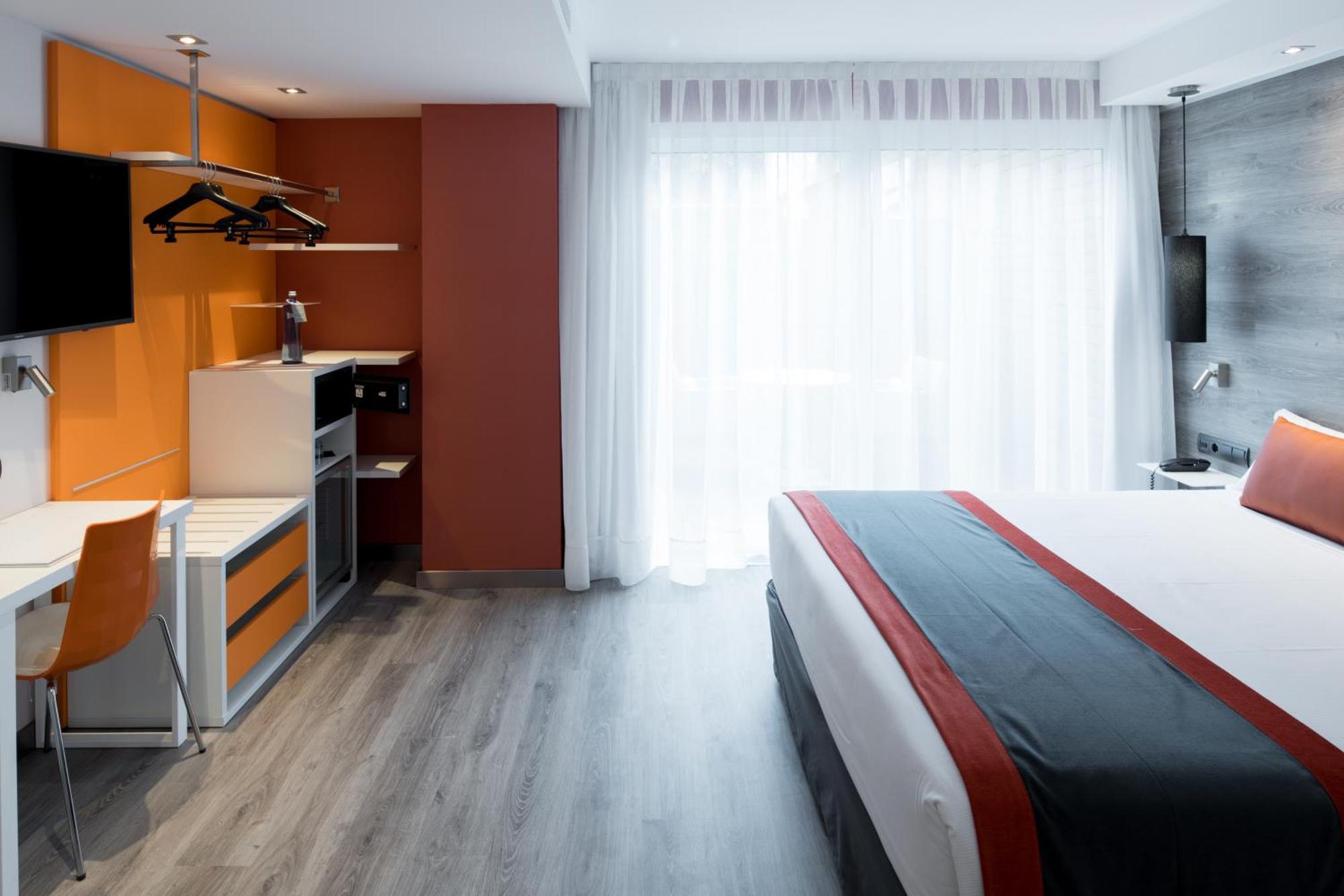Premium Familiy Room,1563265288:JPEG