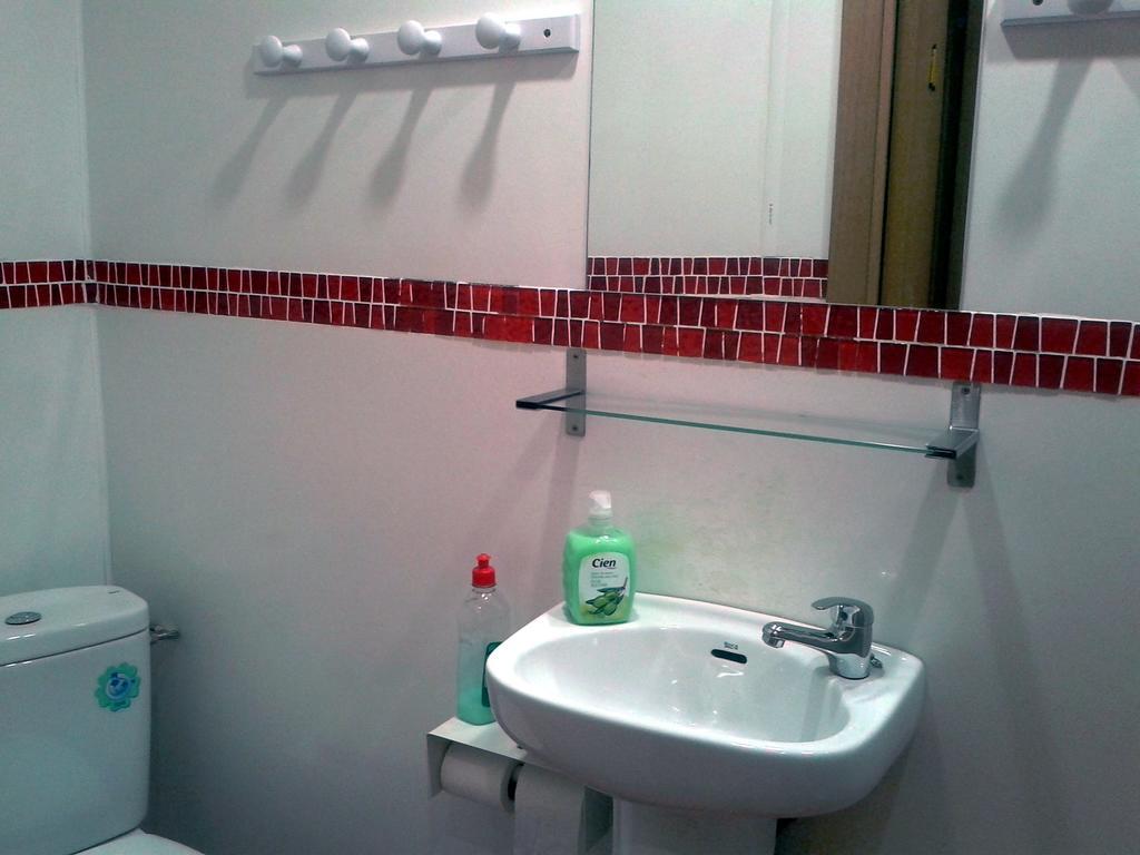 Family Room Private Bathroom Balcony,127138074:JPEG