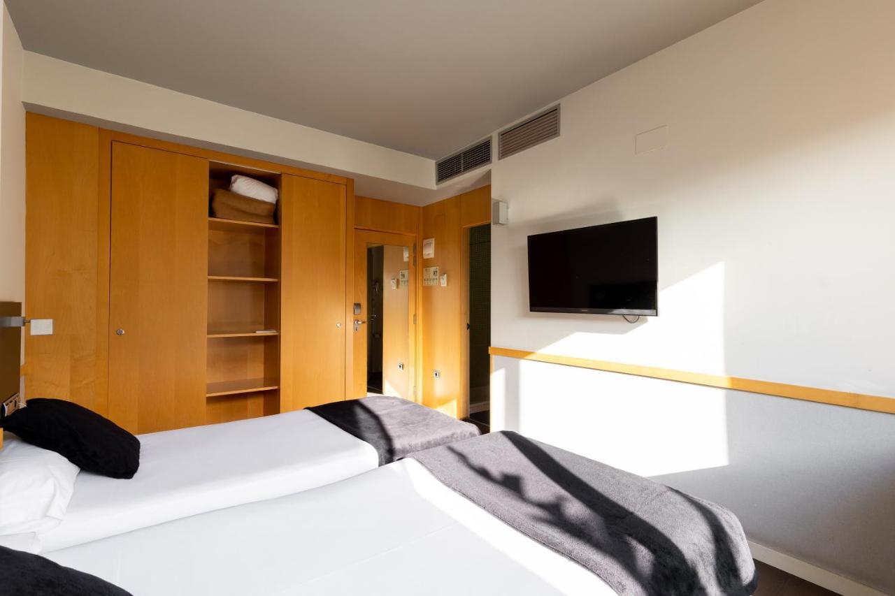Double or Twin Room Terrace