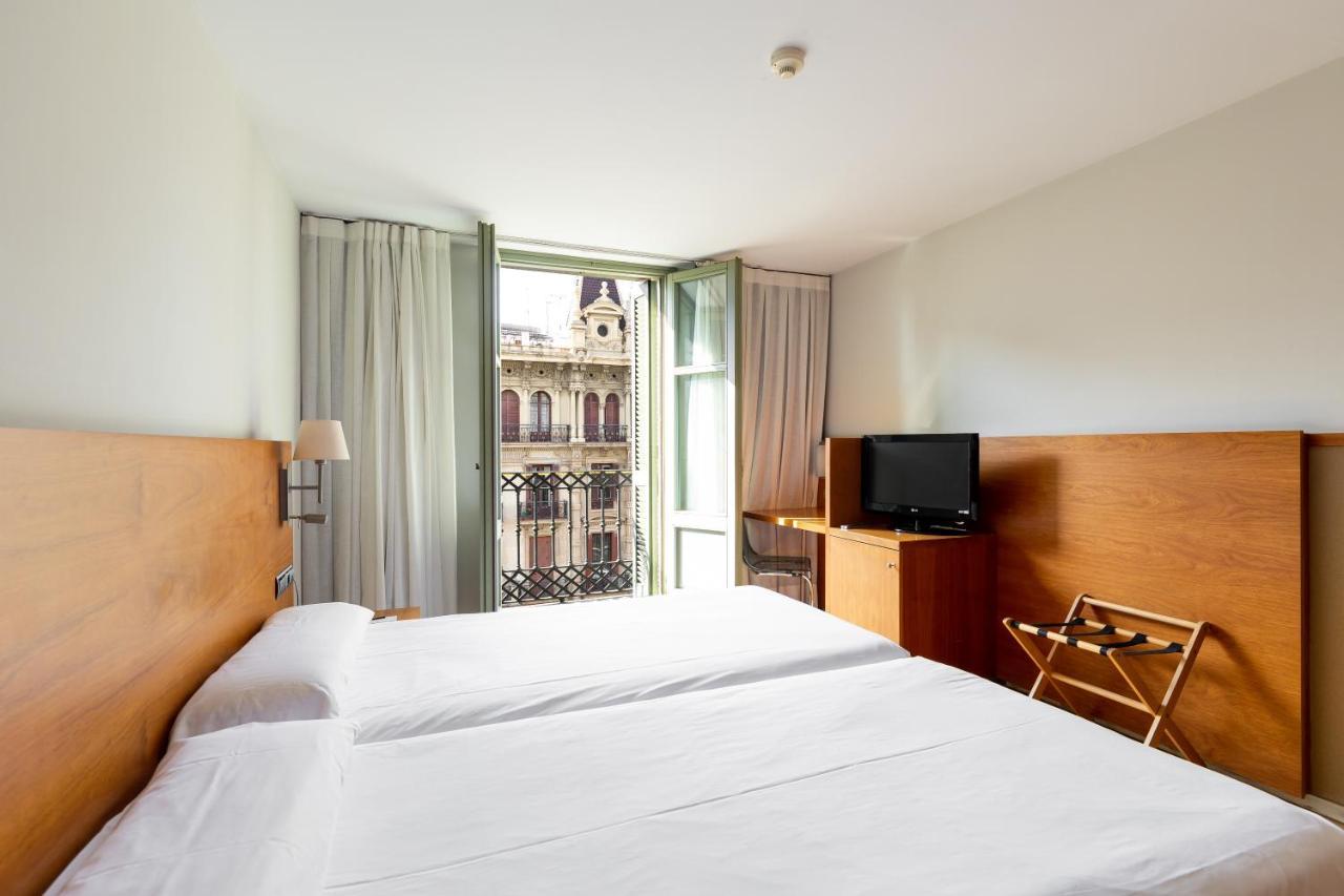 Twin Room Rambla view