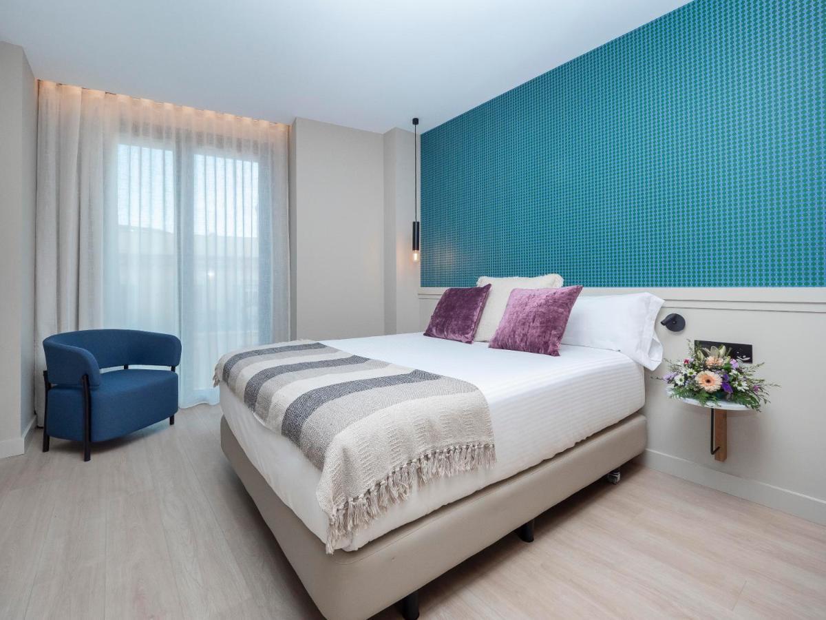 Double Room,1414700259:JPEG