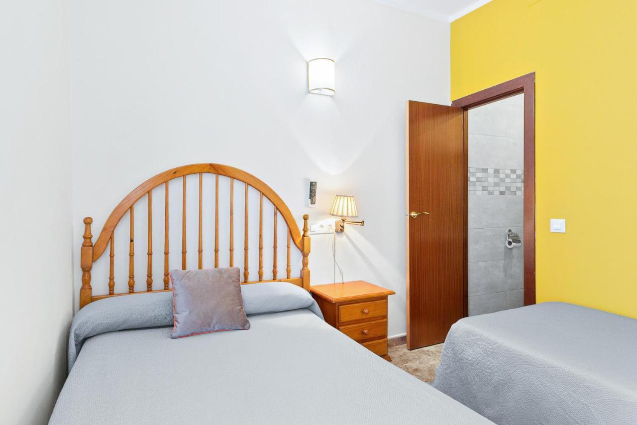 Triple Room Private Bathroom