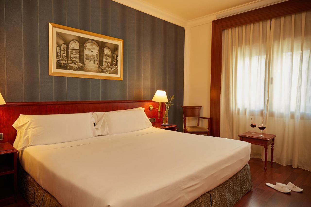 Double Room,1356911363:JPEG