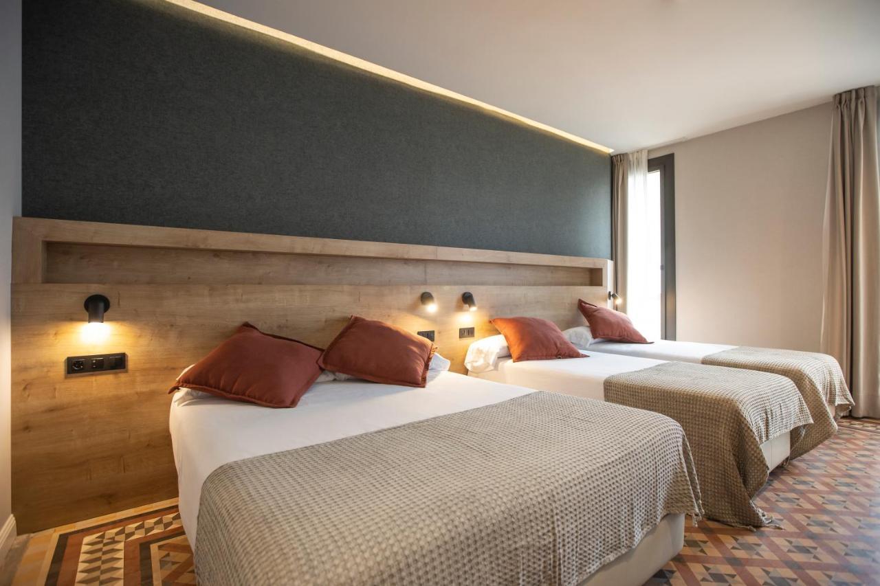 Quadruple Room Balcony,1358770304:JPEG