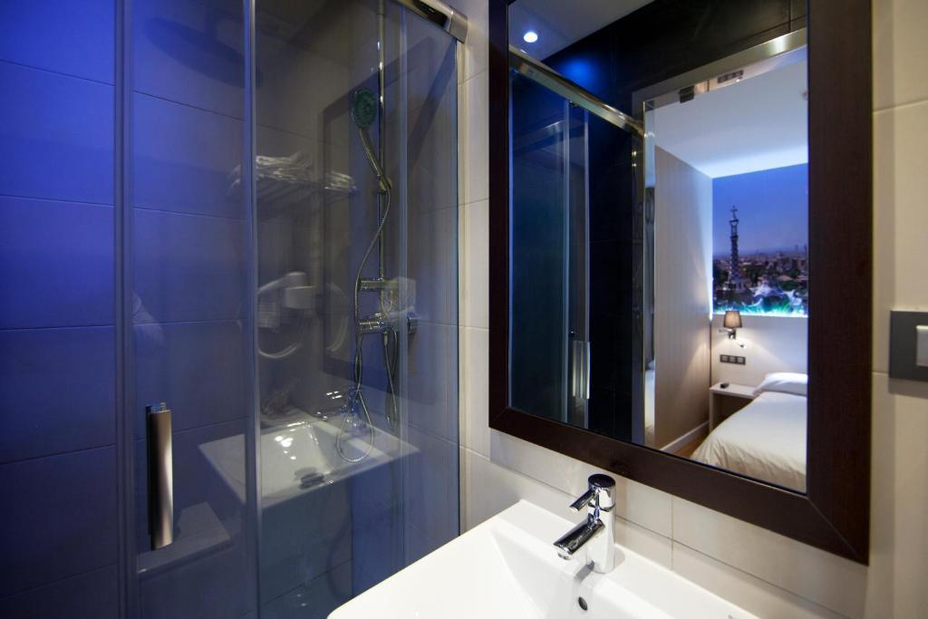 Twin Room with 2 Extra Beds,14098700:JPEG