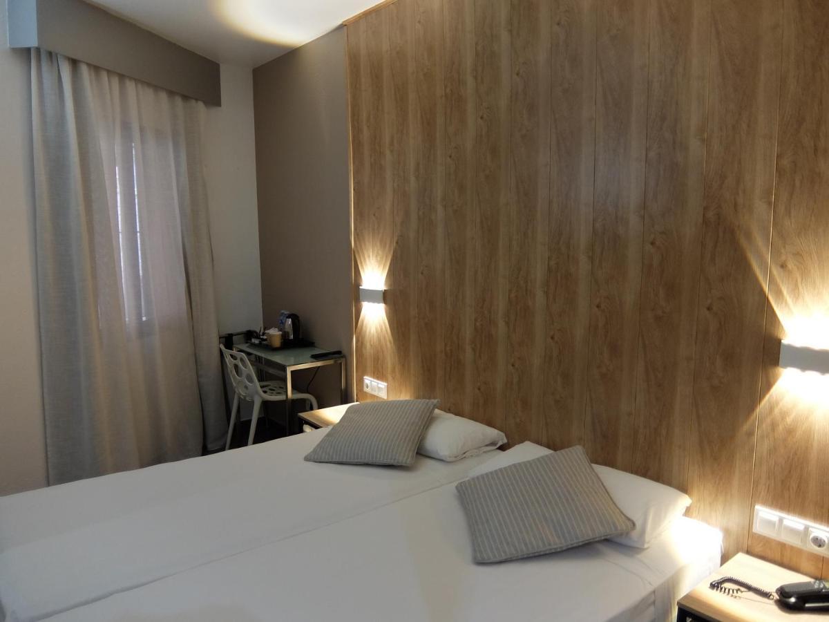 Economy Double or Twin Room,1413523253:JPEG