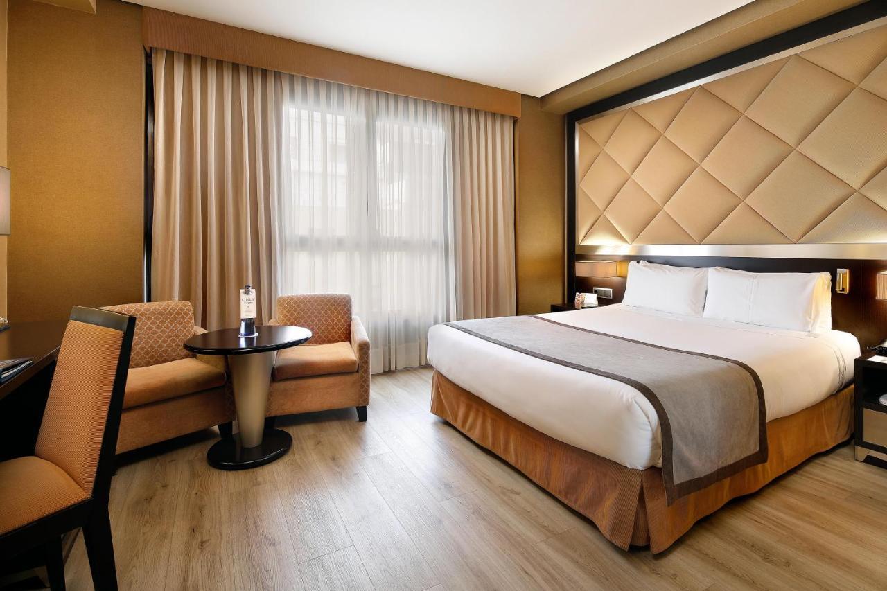 Twin Room,1498692547:JPEG