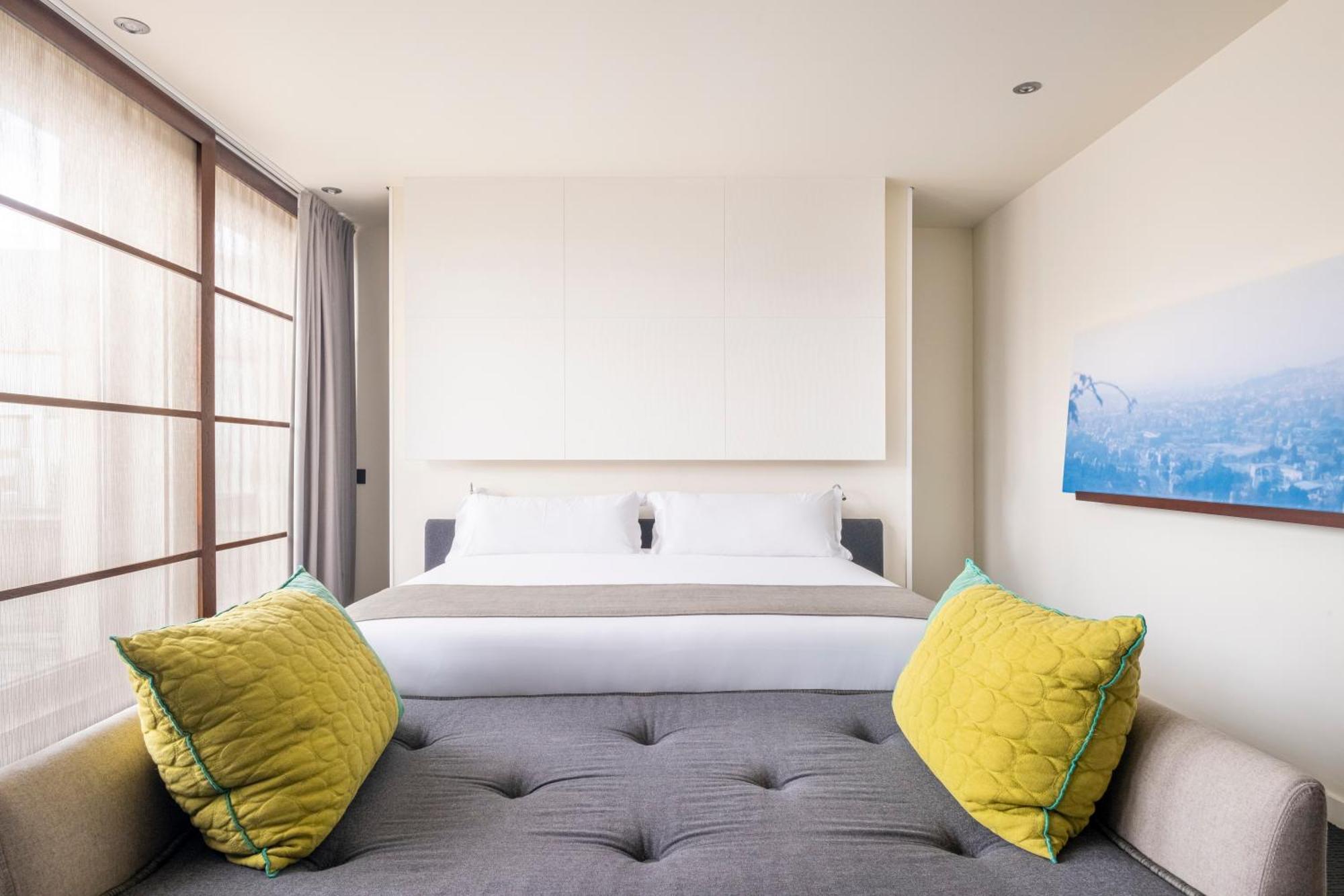Suite with Terrace,1537910491:JPEG