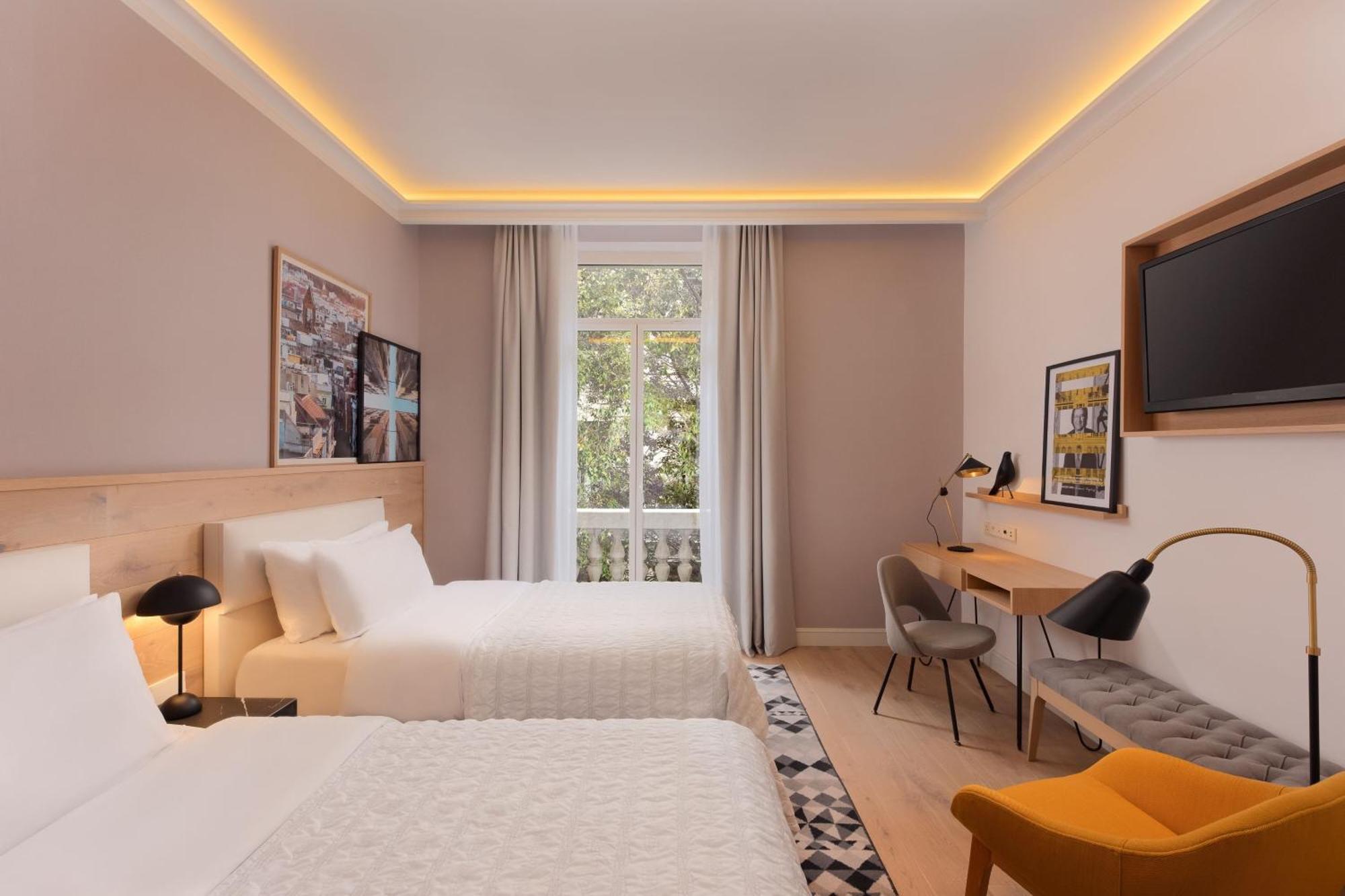 Premium Twin Room,1554226969:JPEG