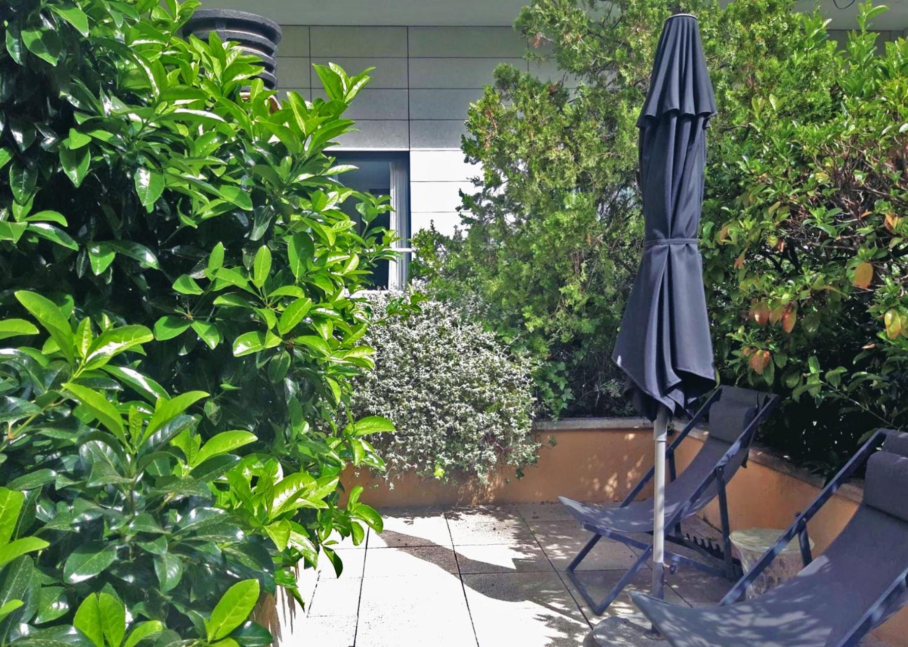 Deluxe Double or Twin Room private terrace