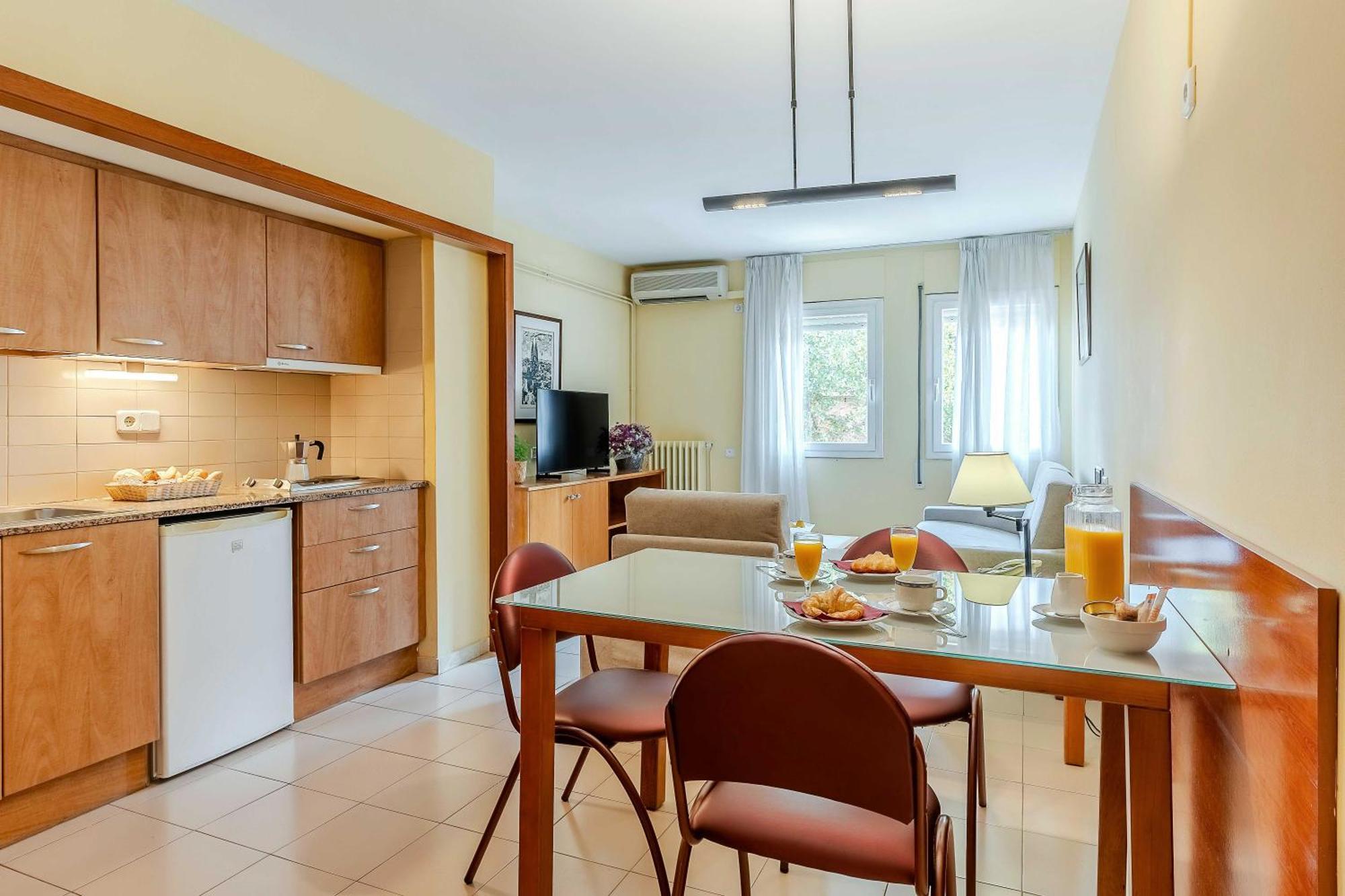 One-Bedroom Apartment