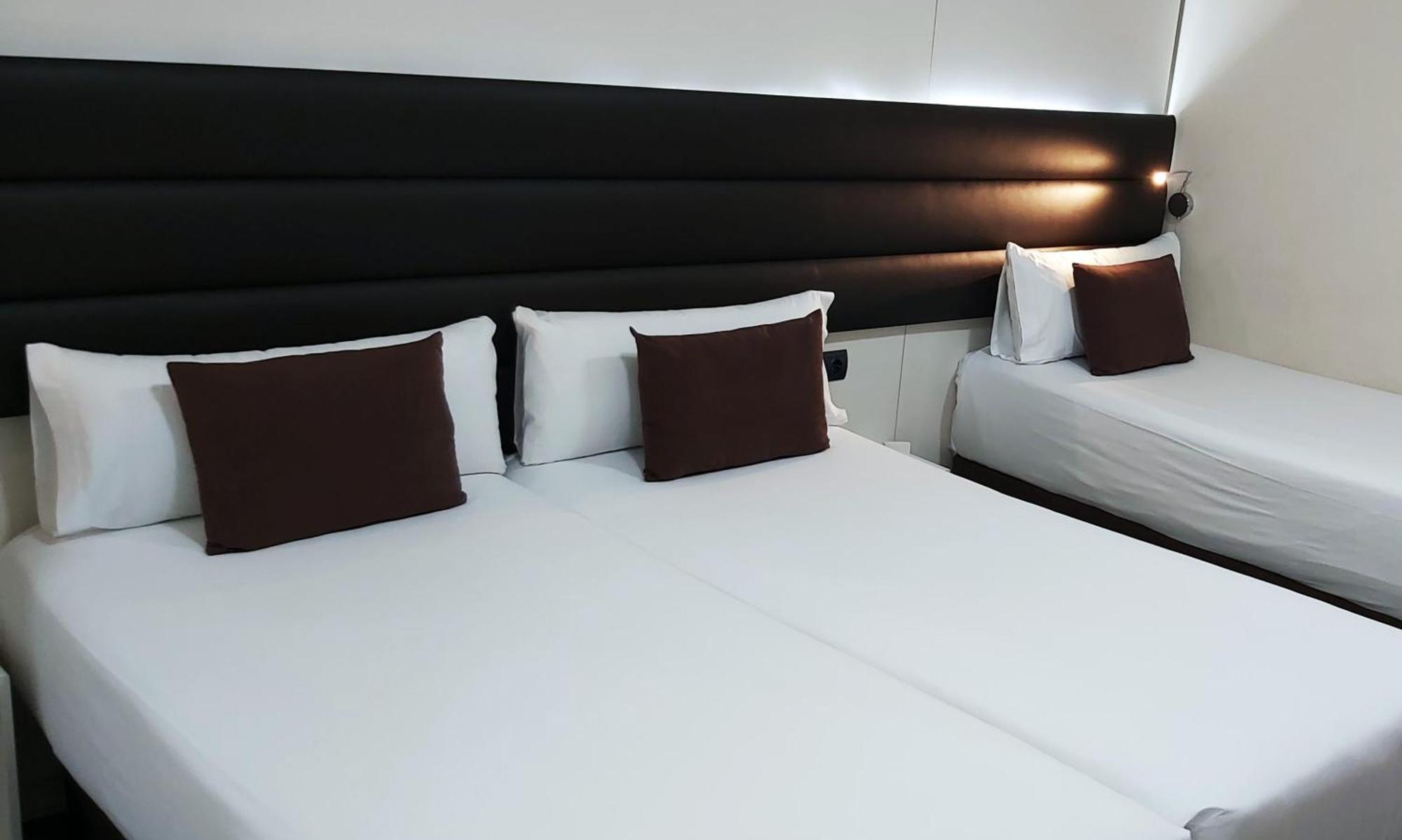Triple Room,1640370448:JPEG