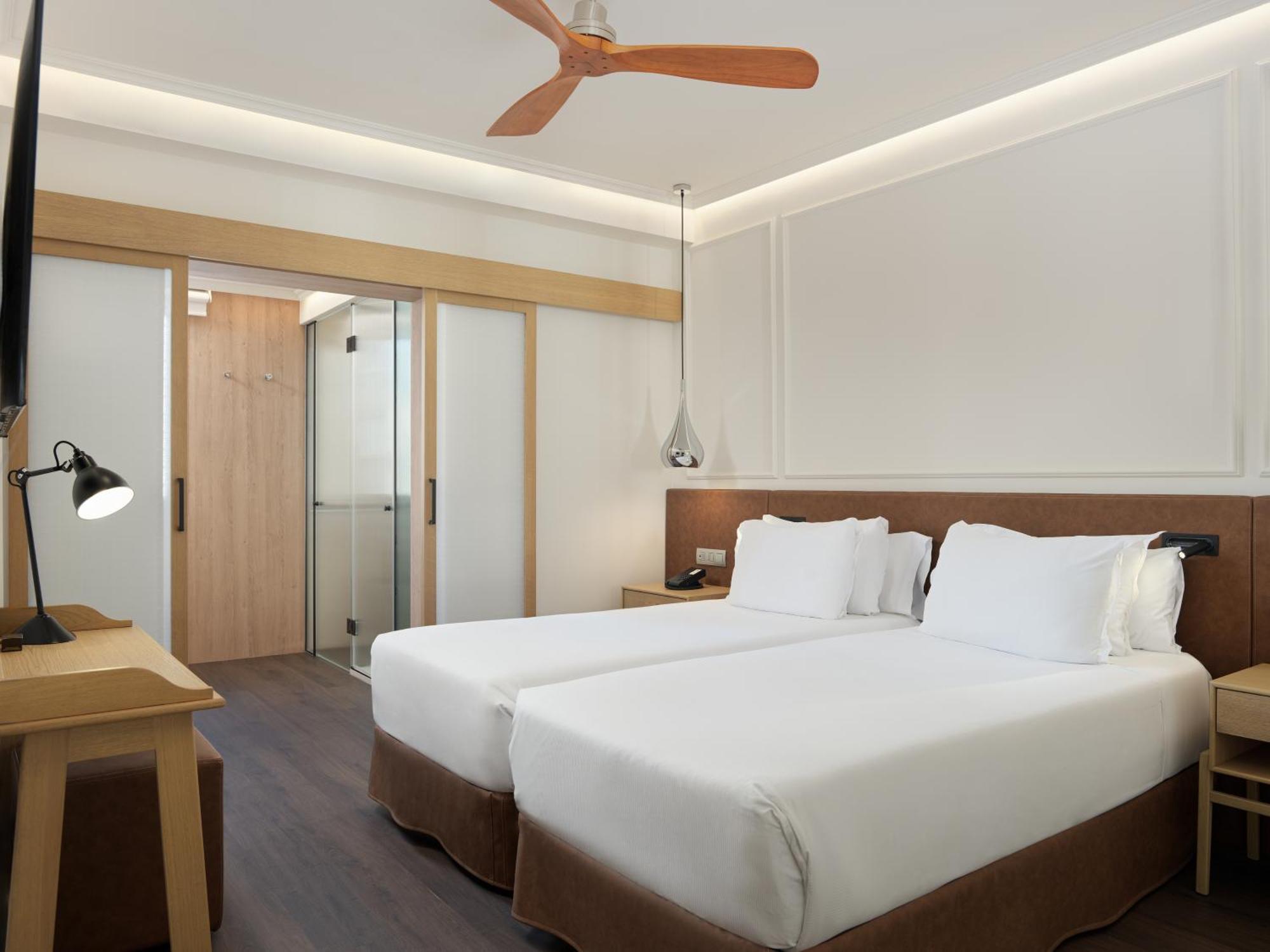 Classic Room,1675796674:JPEG