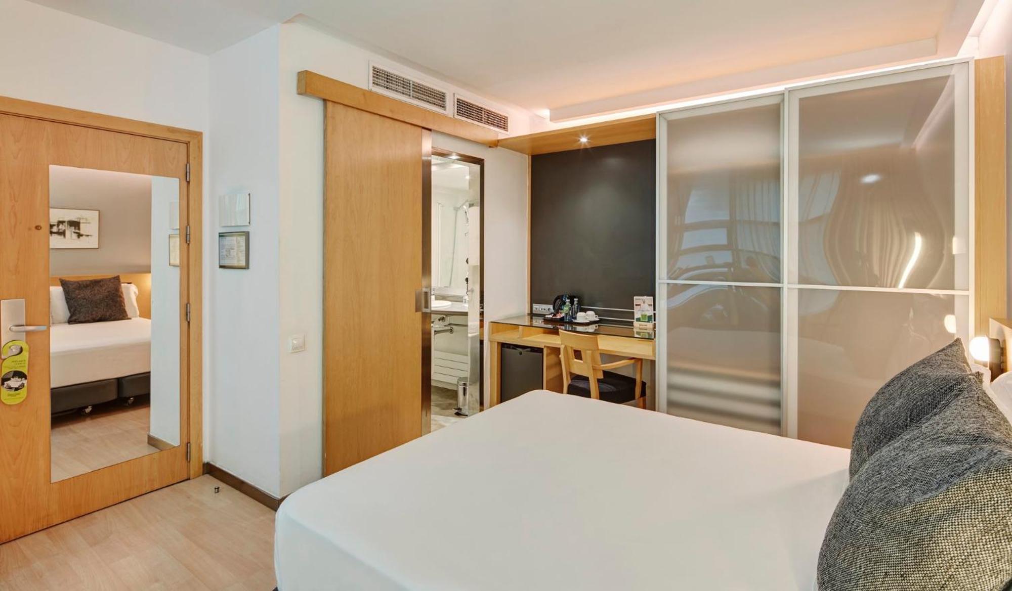 Basic Double Room,1675797469:JPEG