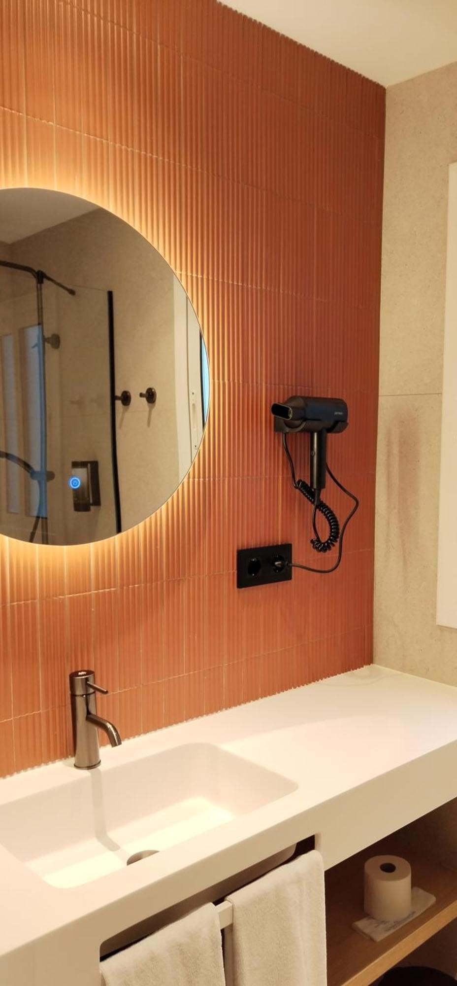 Double or Twin Room Kitchenette