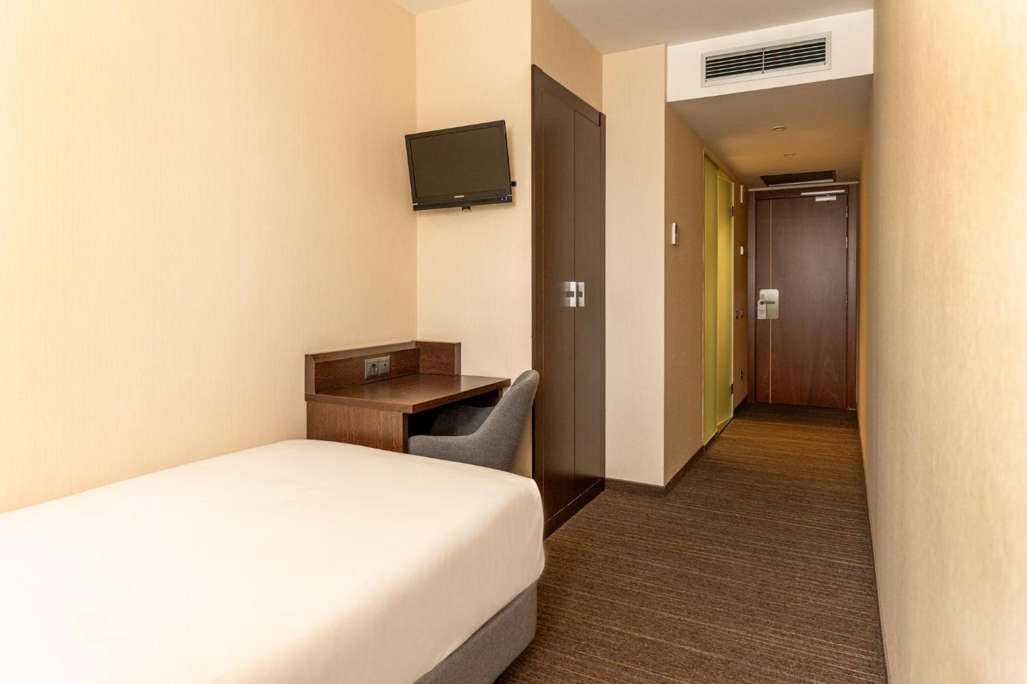 Cozy Single Room