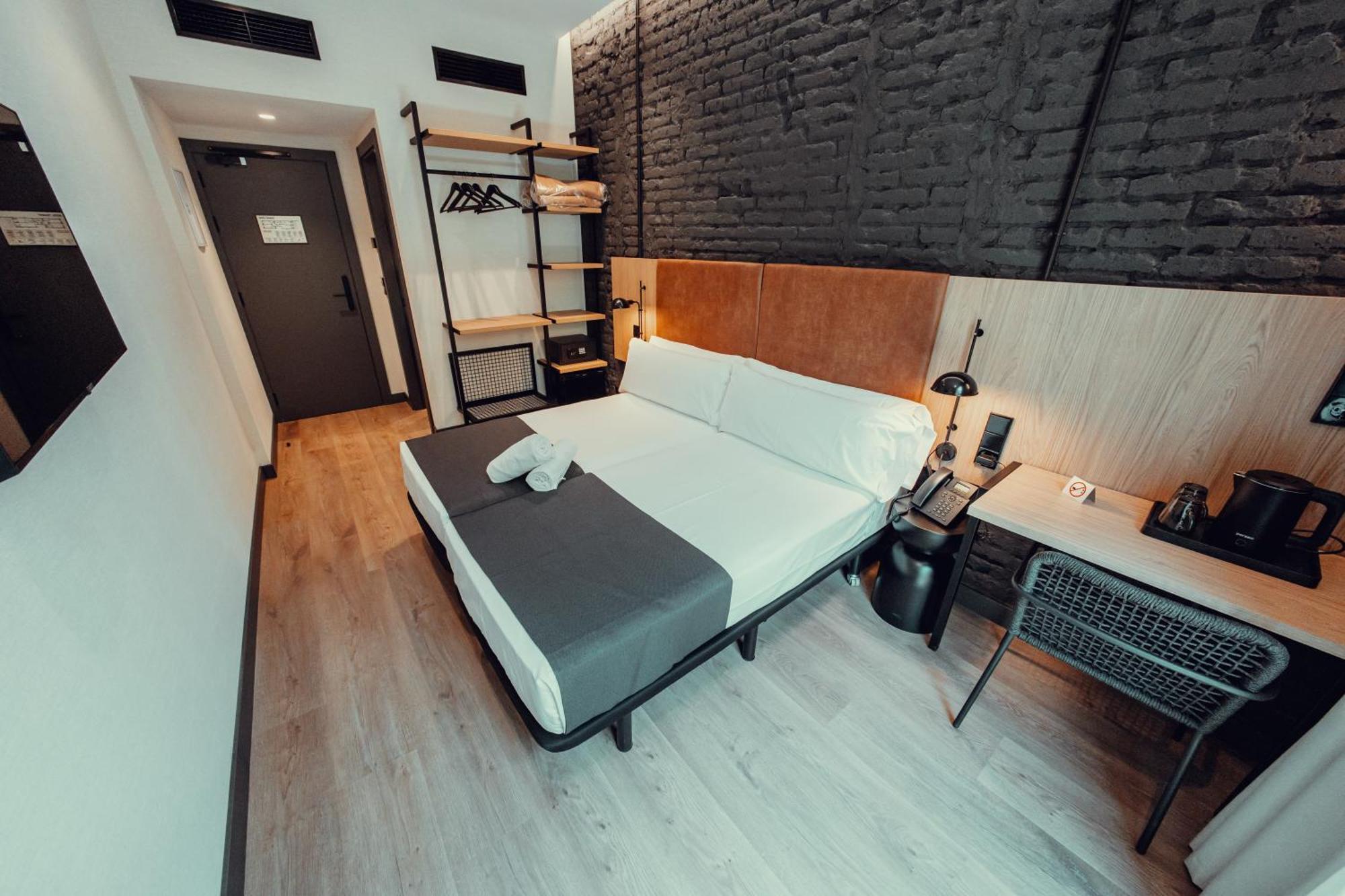 Double Room,1697850768:JPEG