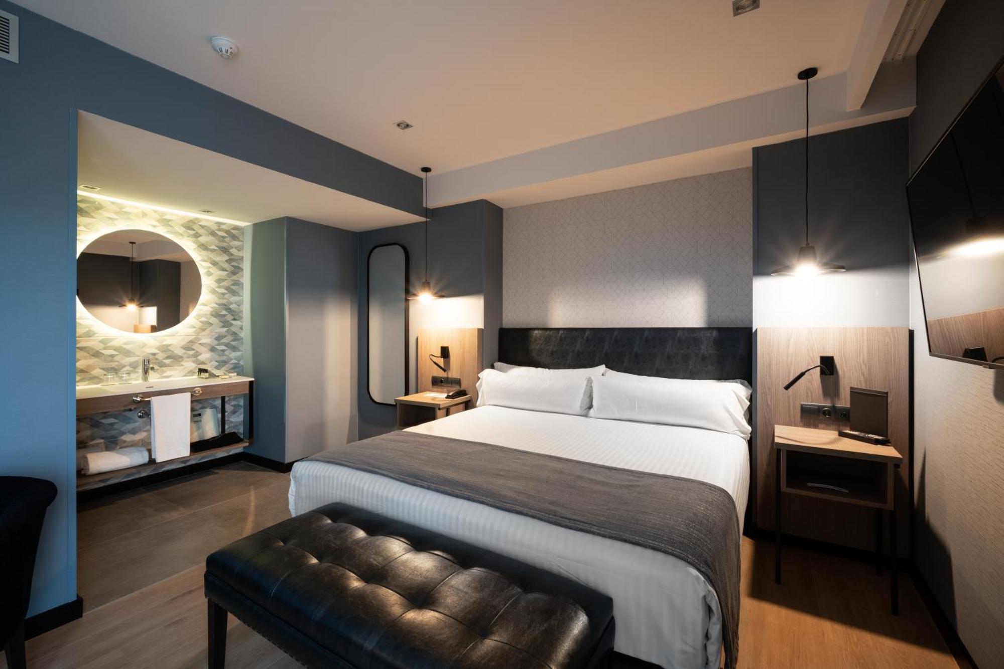 Double or Twin Room Terrace Spa Access