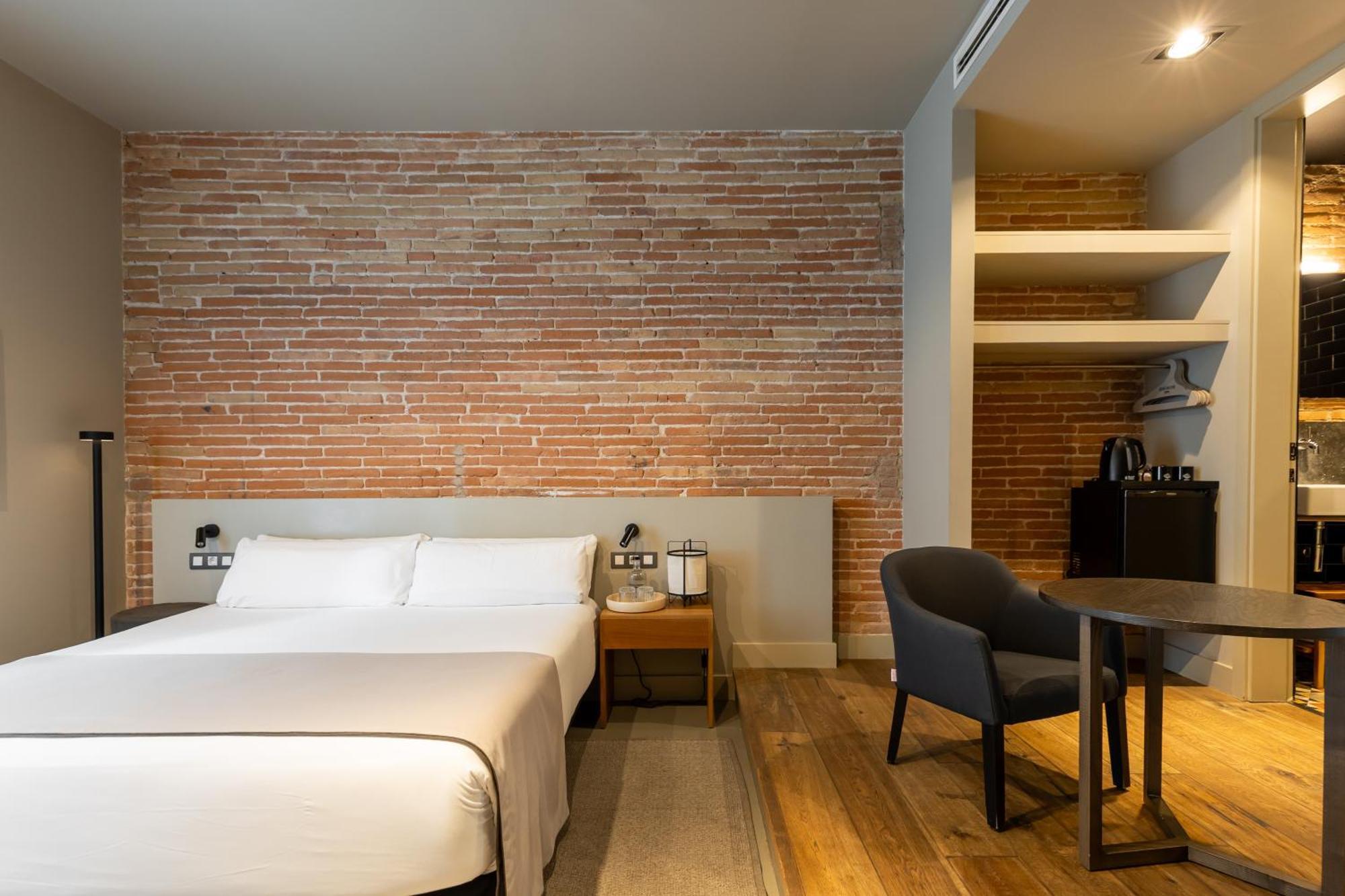 Deluxe Double Room Extra Bed