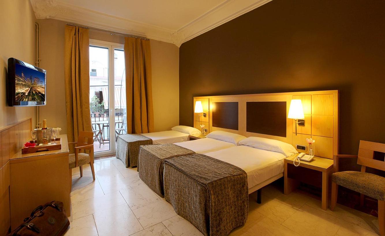 Triple Room Terrace