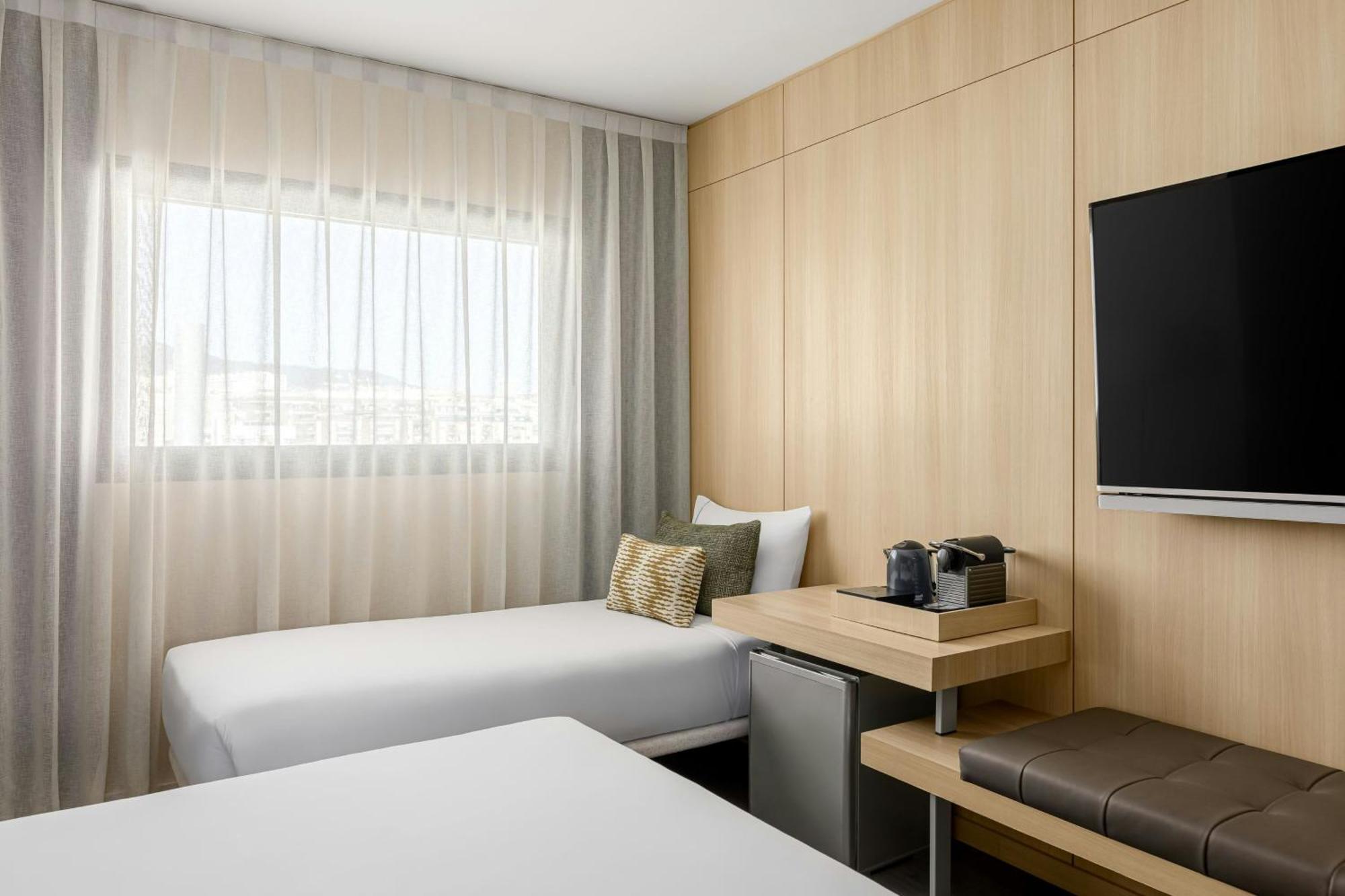 Triple Room, Guest room, 1 King,1765183624:JPEG