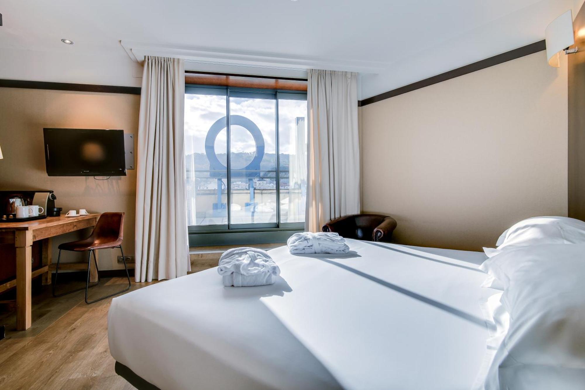 Junior Suite,1770837526:JPEG