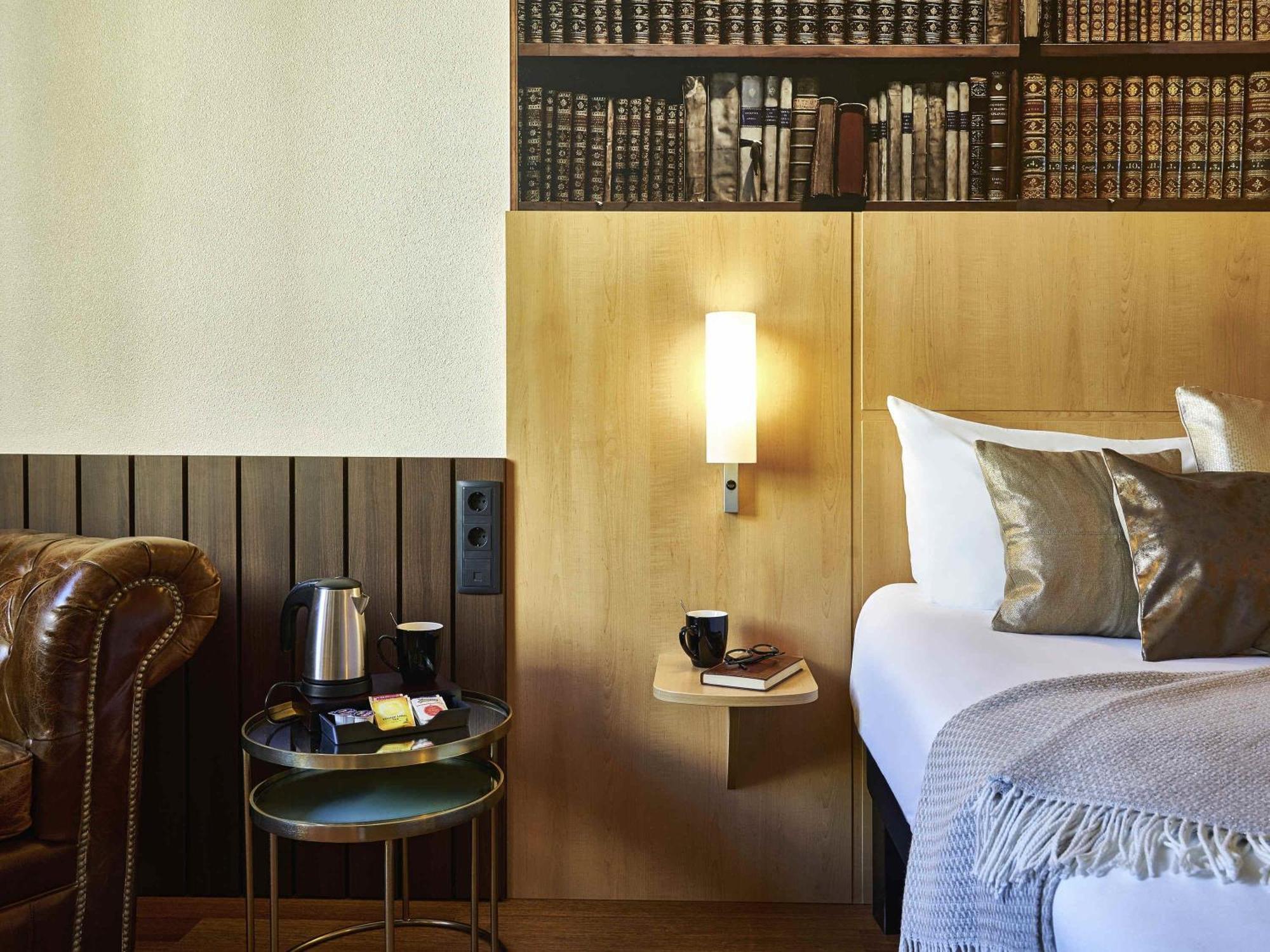 Gaudí's Library My Room by the Trencadis team