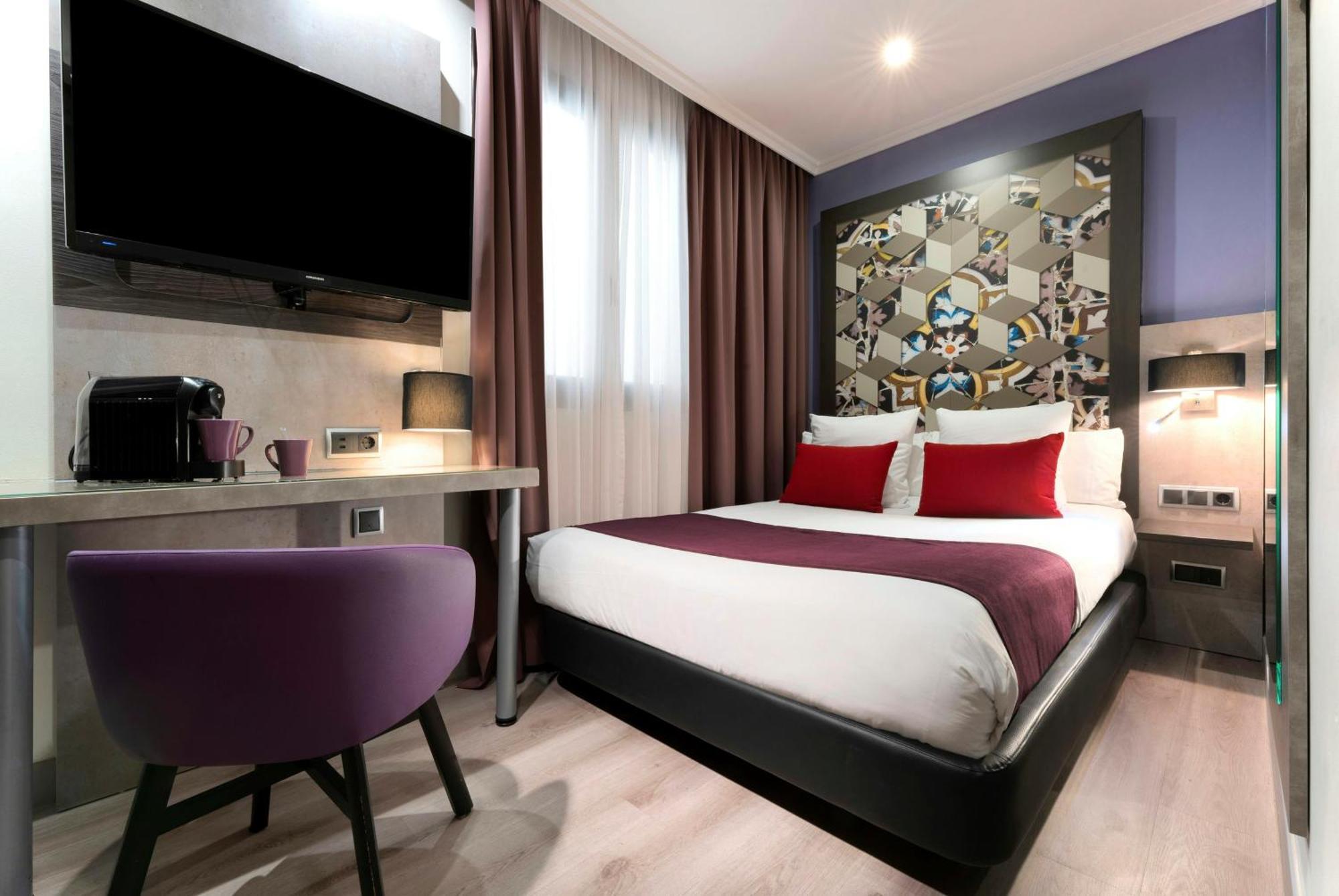 Economy Room