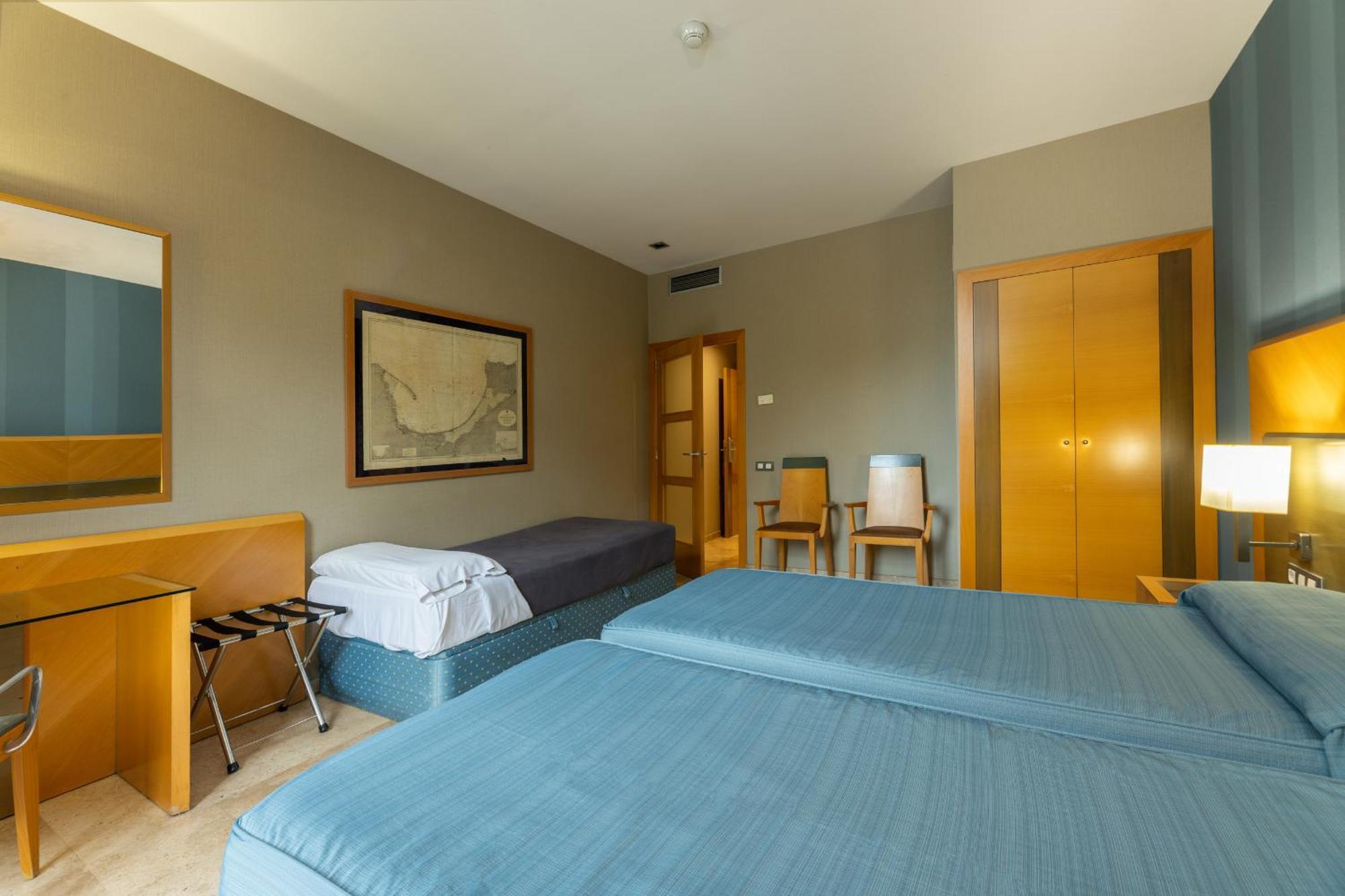 Double Room Extra Bed Balcony