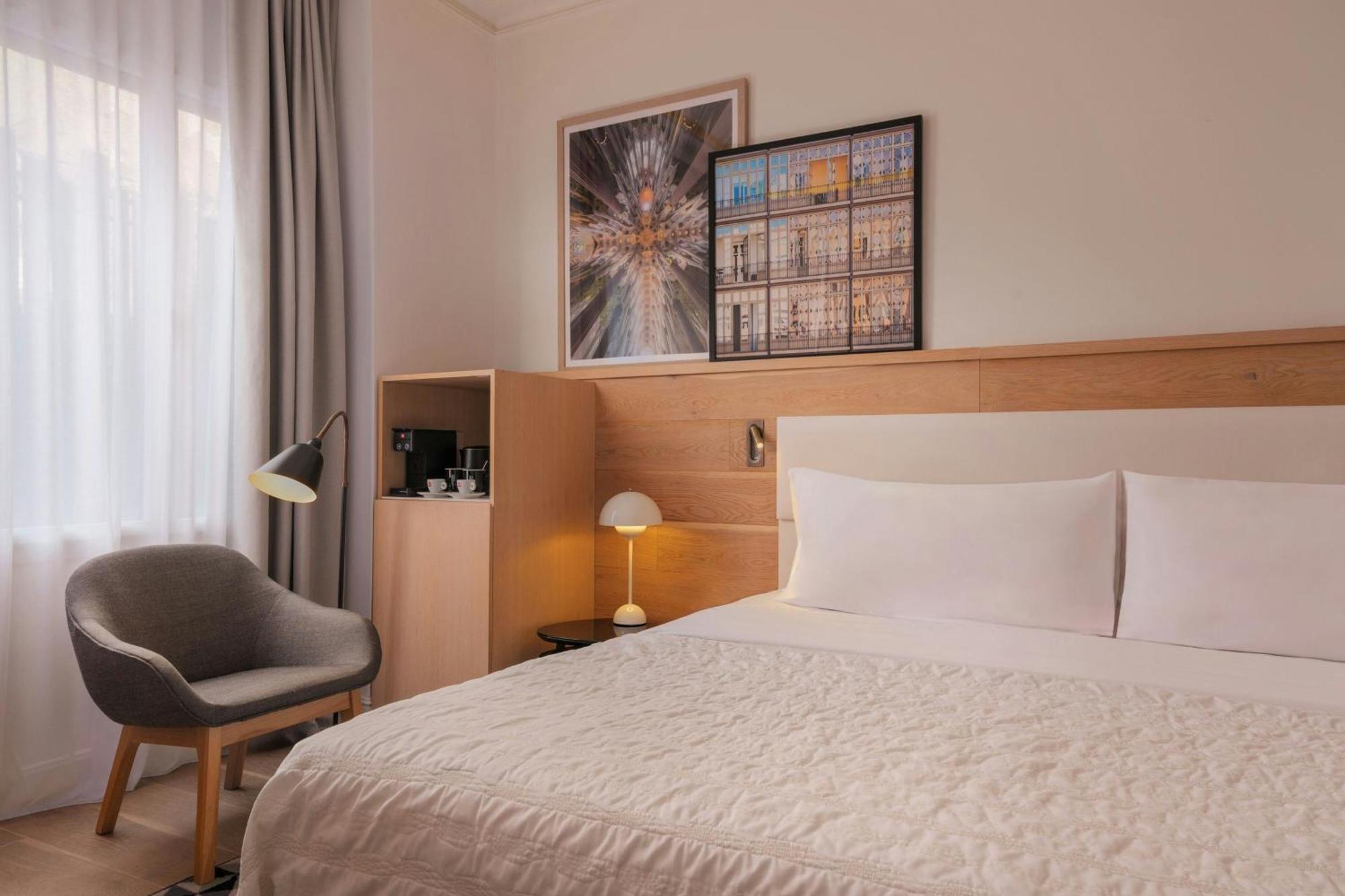 Premium King Room