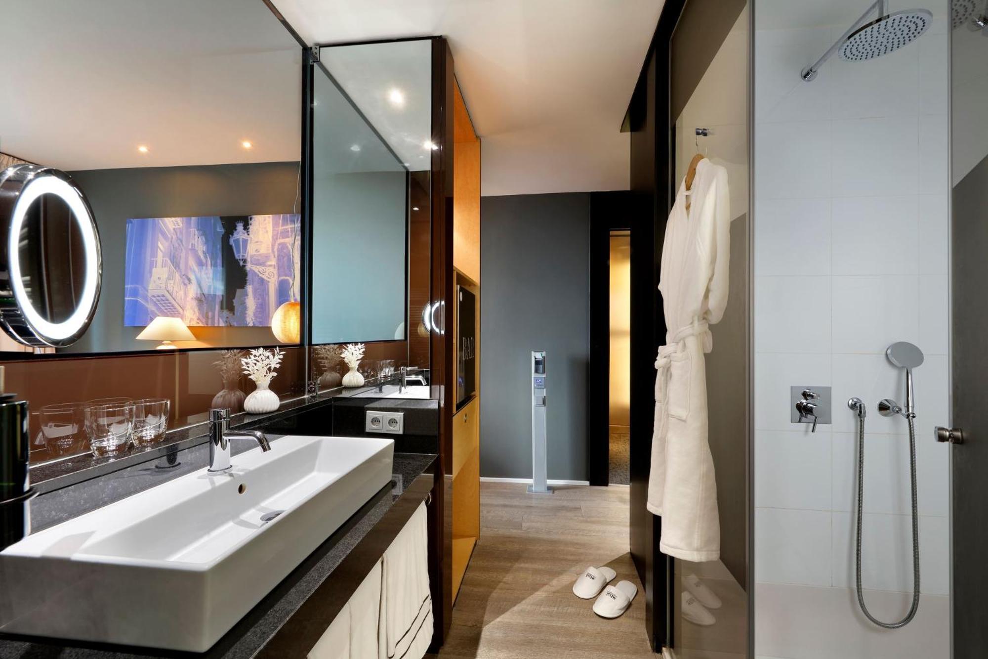 The Level Grand Premium City View