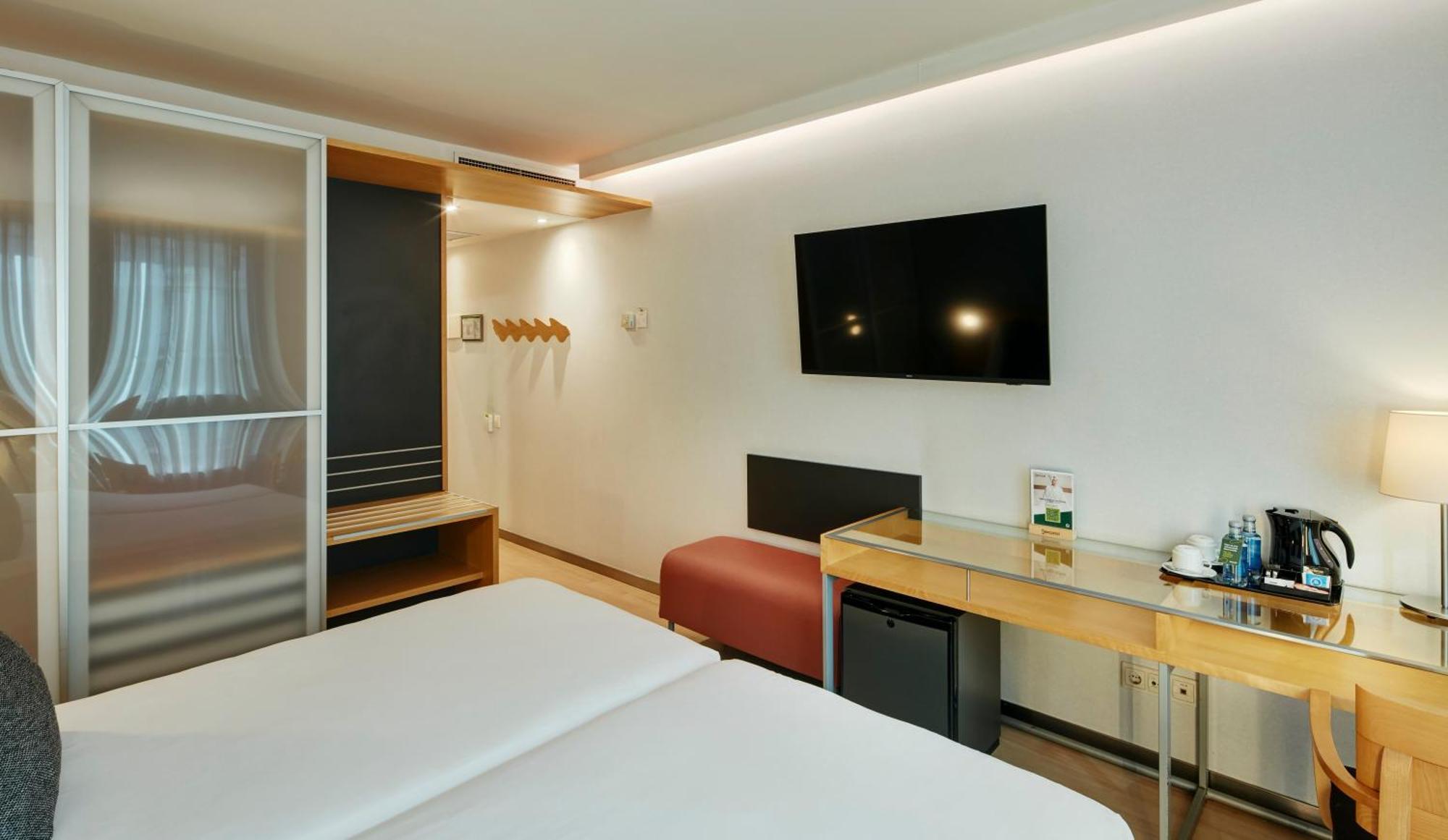 Classic Twin Room