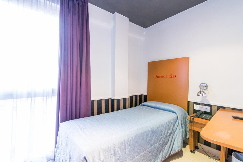 Single Room,239579065:JPEG