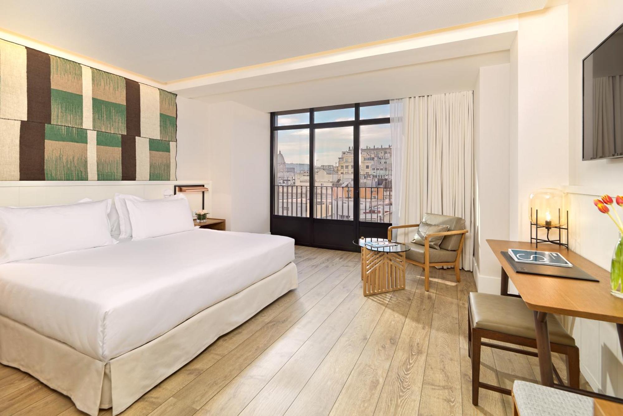 Superior Double or Twin Room with City View,1273170478:JPEG
