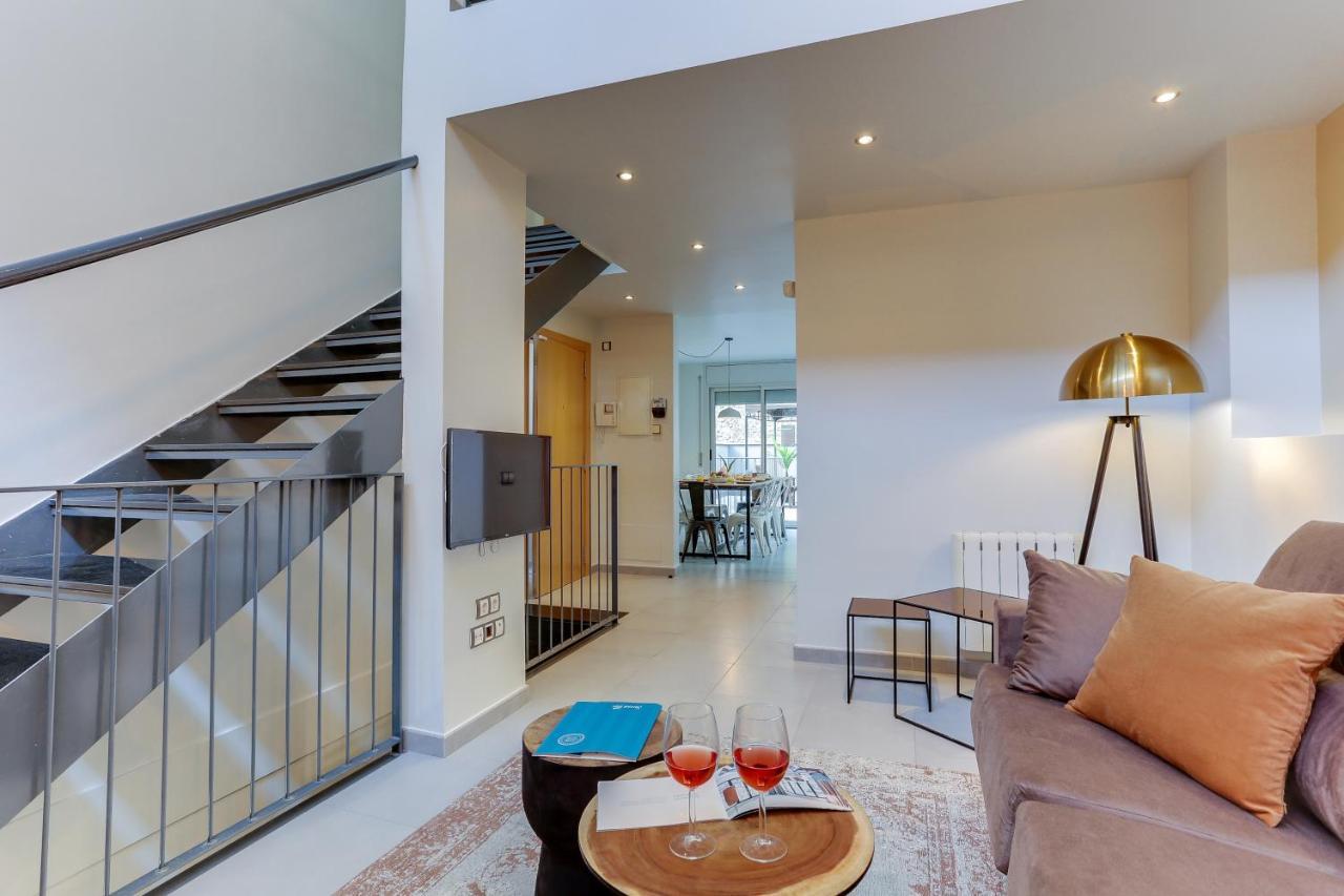 Apartment Terrace,1589112469:JPEG