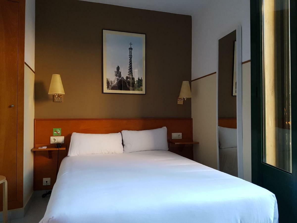 Basic Double Room with Balcony,806504751:JPEG