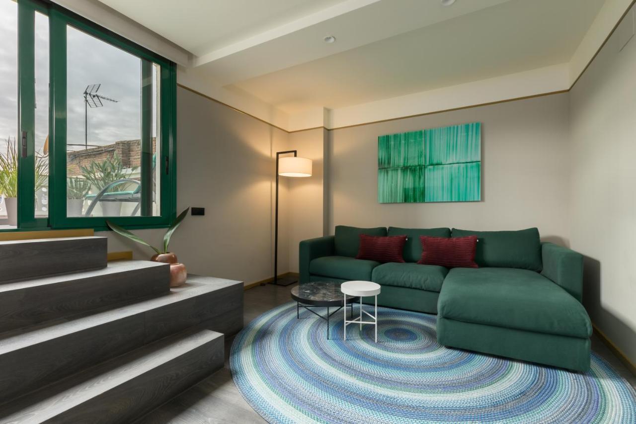 Penthouse Apartment,968963437:JPEG