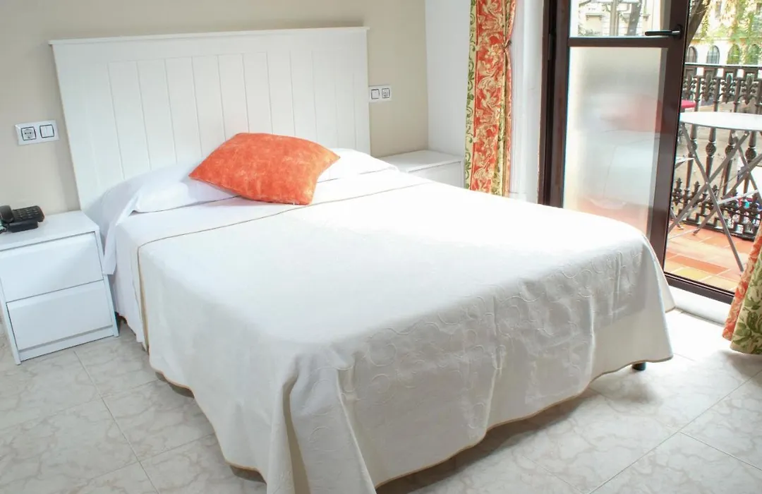 Hostal Ramos-1