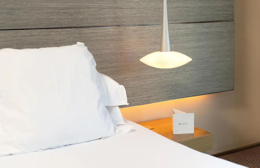 B Hotel-1