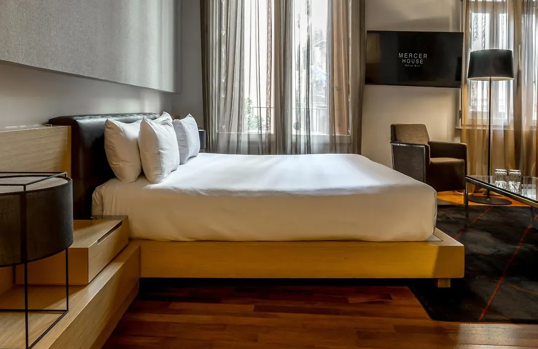 Mercer House Boria Bcn-1