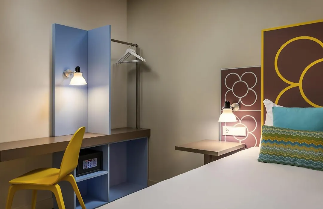 Ibis Styles Barcelona Centre-1