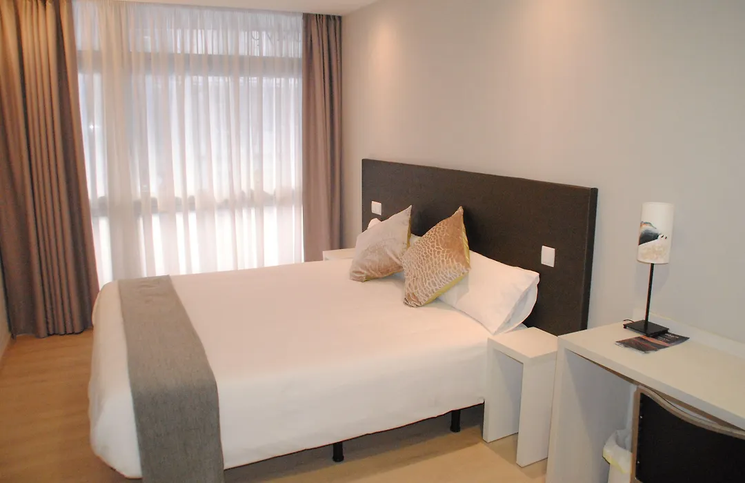 Hostal Aslyp 114-1