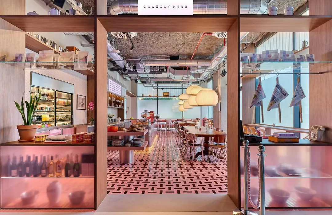 The Social Hub Barcelona Poblenou-1