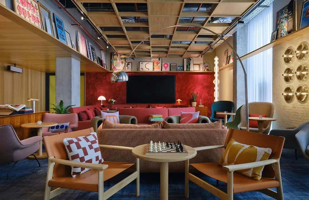 The Social Hub Barcelona Poblenou Extended Stay-1