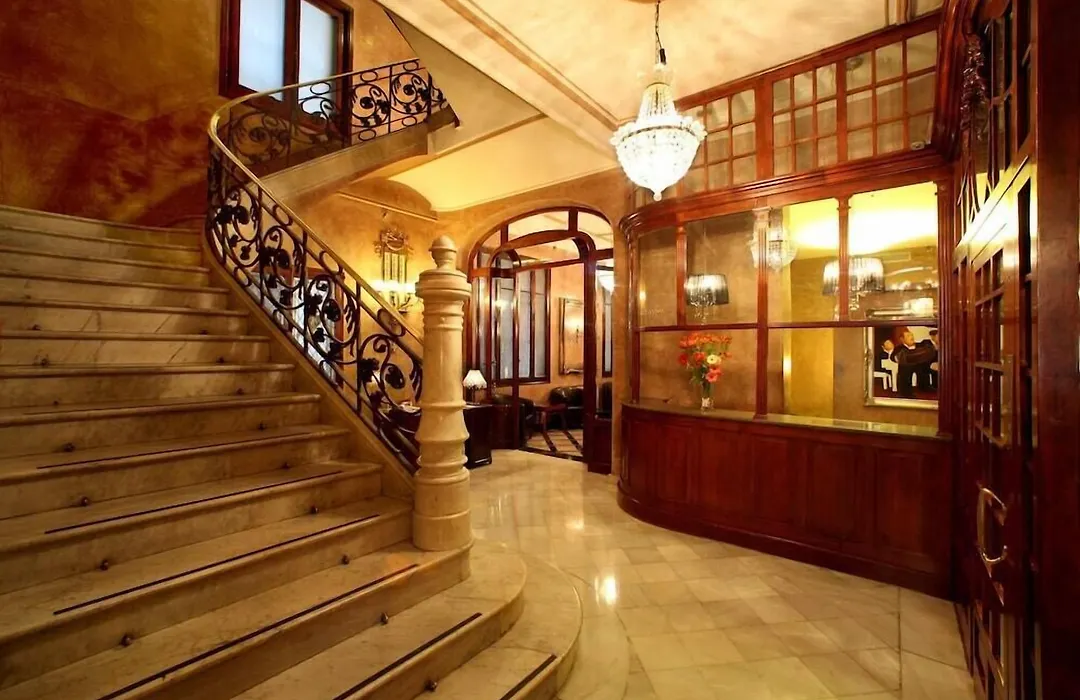 Hotel Nouvel-1