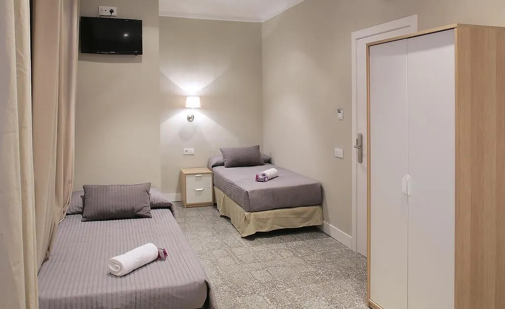 Hostal Medea-1