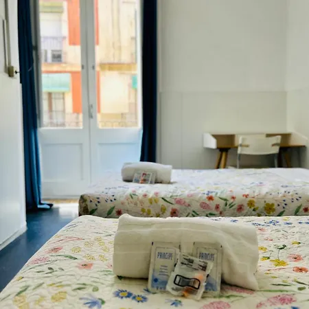 Central And Basic Universitat For Young Hostel-2