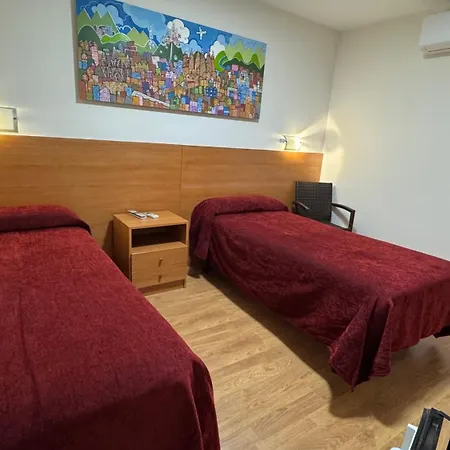 Hostal Madrazo-2
